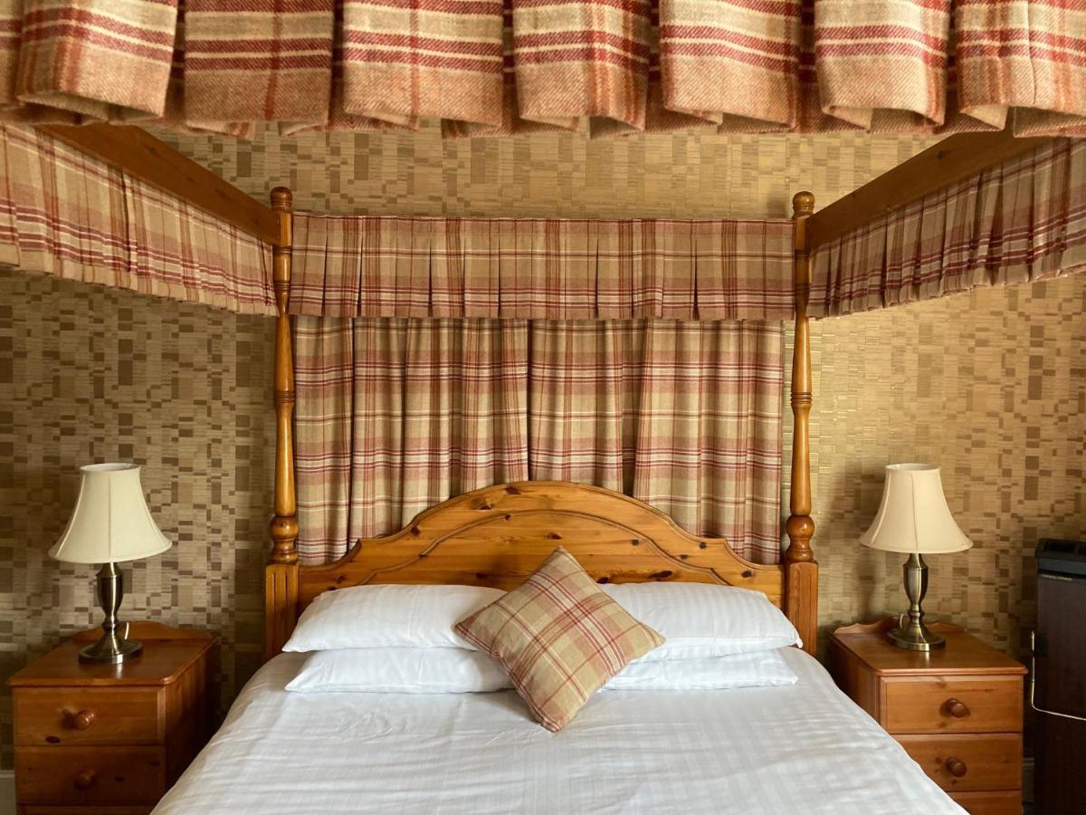 The Panmure Arms Hotel Edzell Екстер'єр фото
