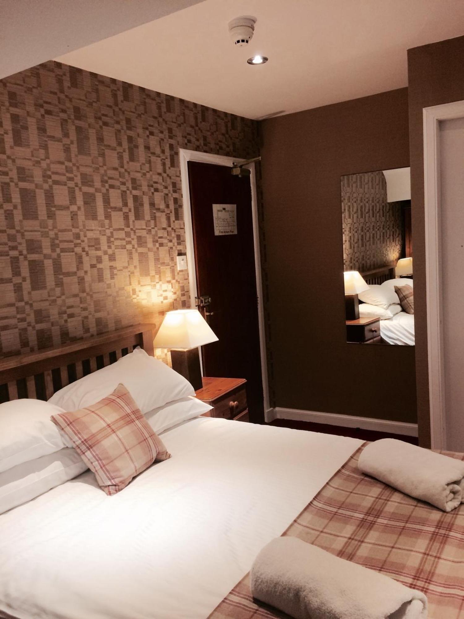 The Panmure Arms Hotel Edzell Екстер'єр фото